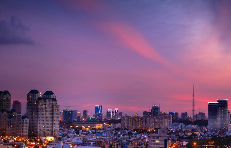 découvrez notre collection de veilleuses élégantes et apaisantes, parfaites pour illuminer les nuits de vos enfants. offrez-leur un environnement rassurant avec nos modèles variés, alliant douceur et style.